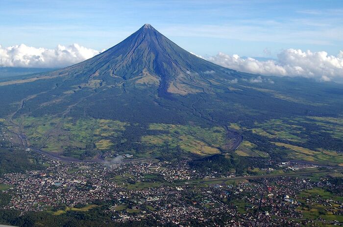 フィリピンのマヨン山