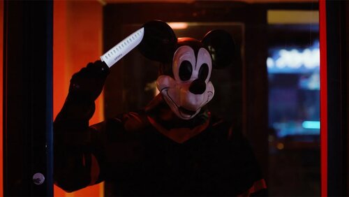 著作権が切れたミッキーマウスさん、速攻で殺人鬼にされてしまう