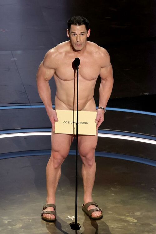 WWEのジョン・シナさん、アカデミー賞で全裸になってしまう