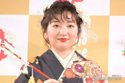 新成人の谷花音ちゃんの振り袖姿