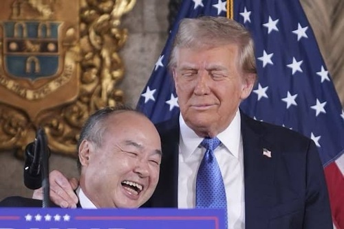 トランプさん、孫を見てご満悦