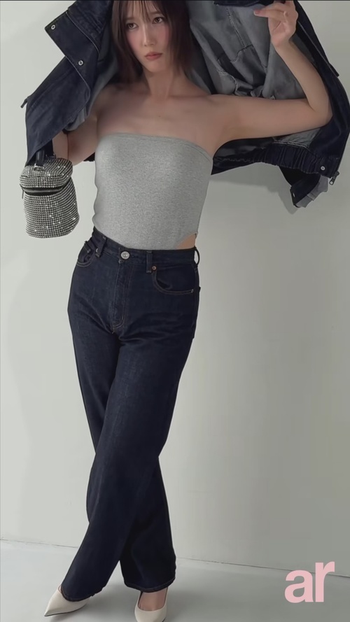 本田翼さん(33)ボディーラインがクッキリあらわになってしまう