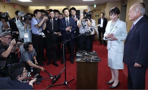 高市早苗の支持率を下げるおじさん、時事通信社のカメラマンだった