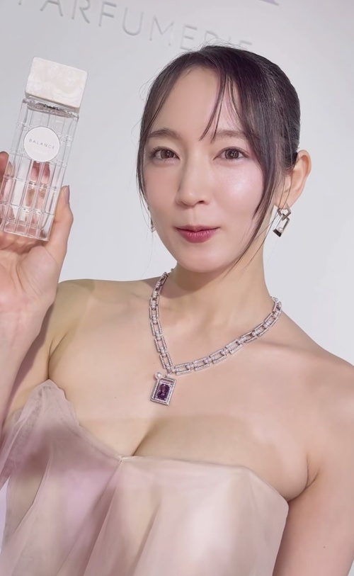 吉岡里帆さん(32)セクシードレス着用