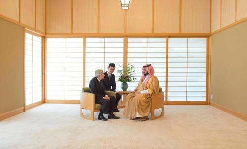 海外でも話題になった皇室のシンプルさ