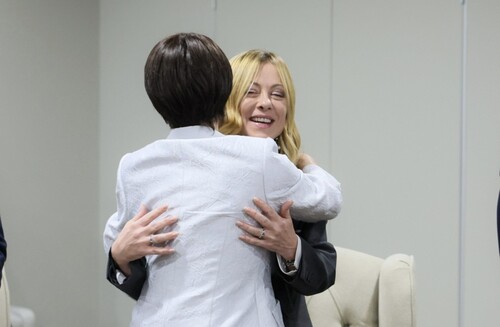 高市早苗さんとメローニさん