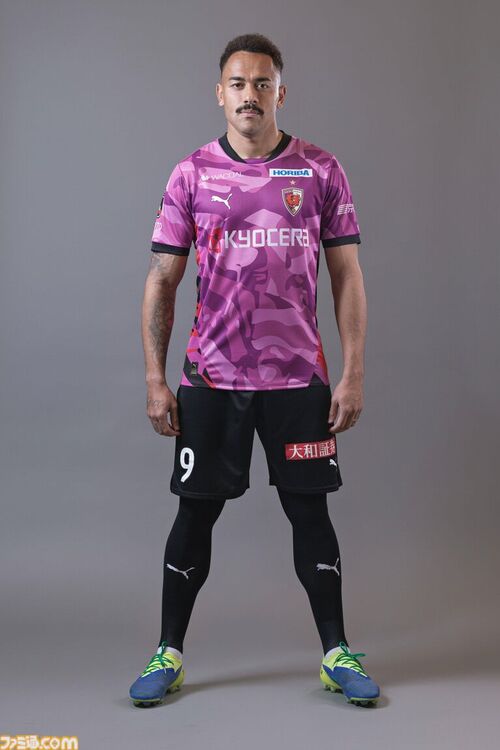 京都サンガのユニフォームにピクミン登場