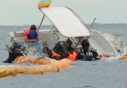 沖縄抗議船、普段から転覆芸をしていた