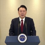 【悲報】韓国さん、大統領の弾劾訴案に「日本に友好的な外交を行ったから」と書いてしまう